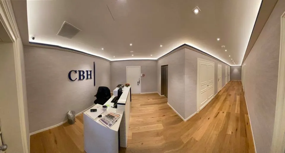 Totalsanierung Gewerbe CBH Bank