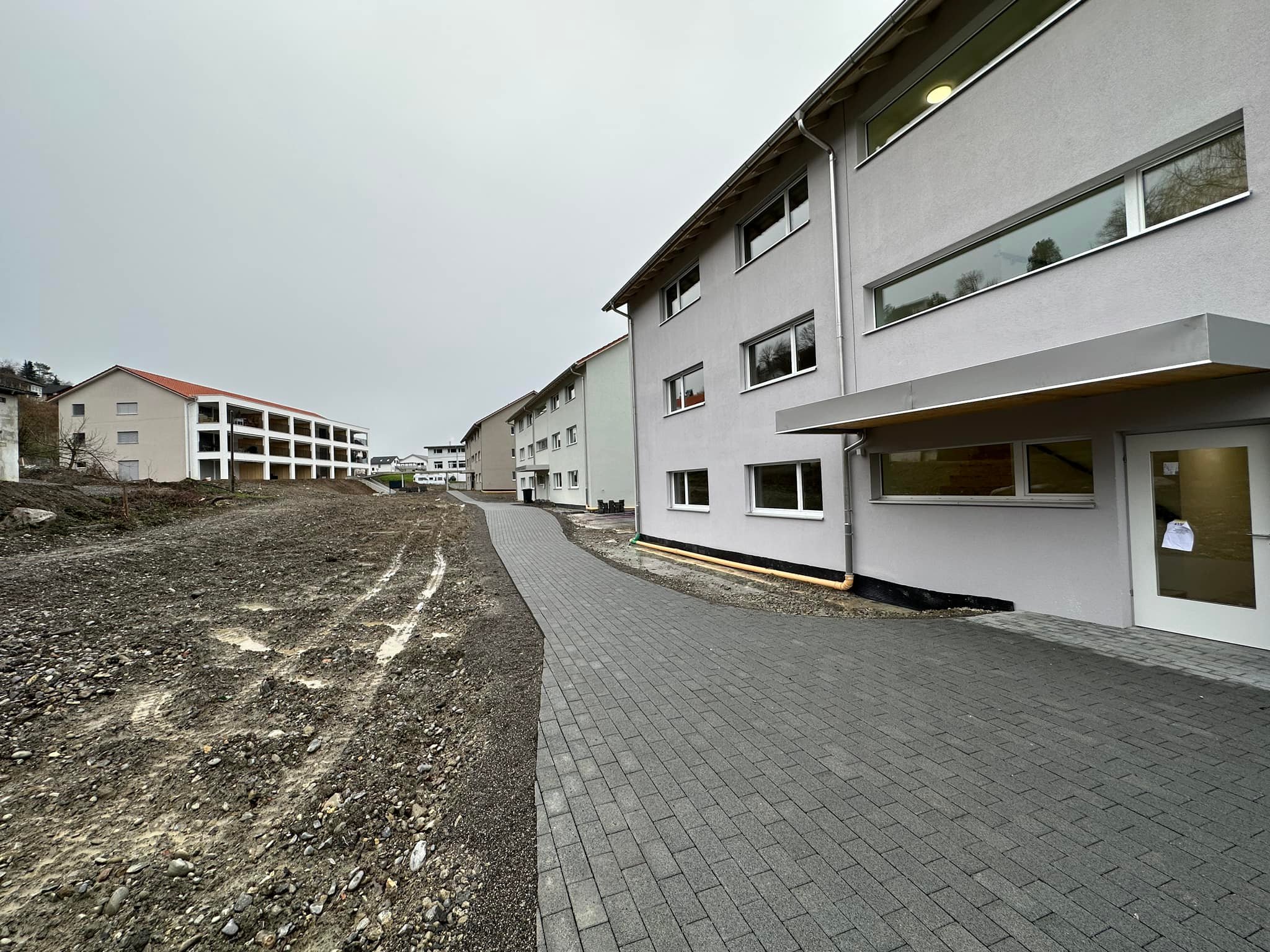 Mehrfamilienhäuser (42 Wohnungen)