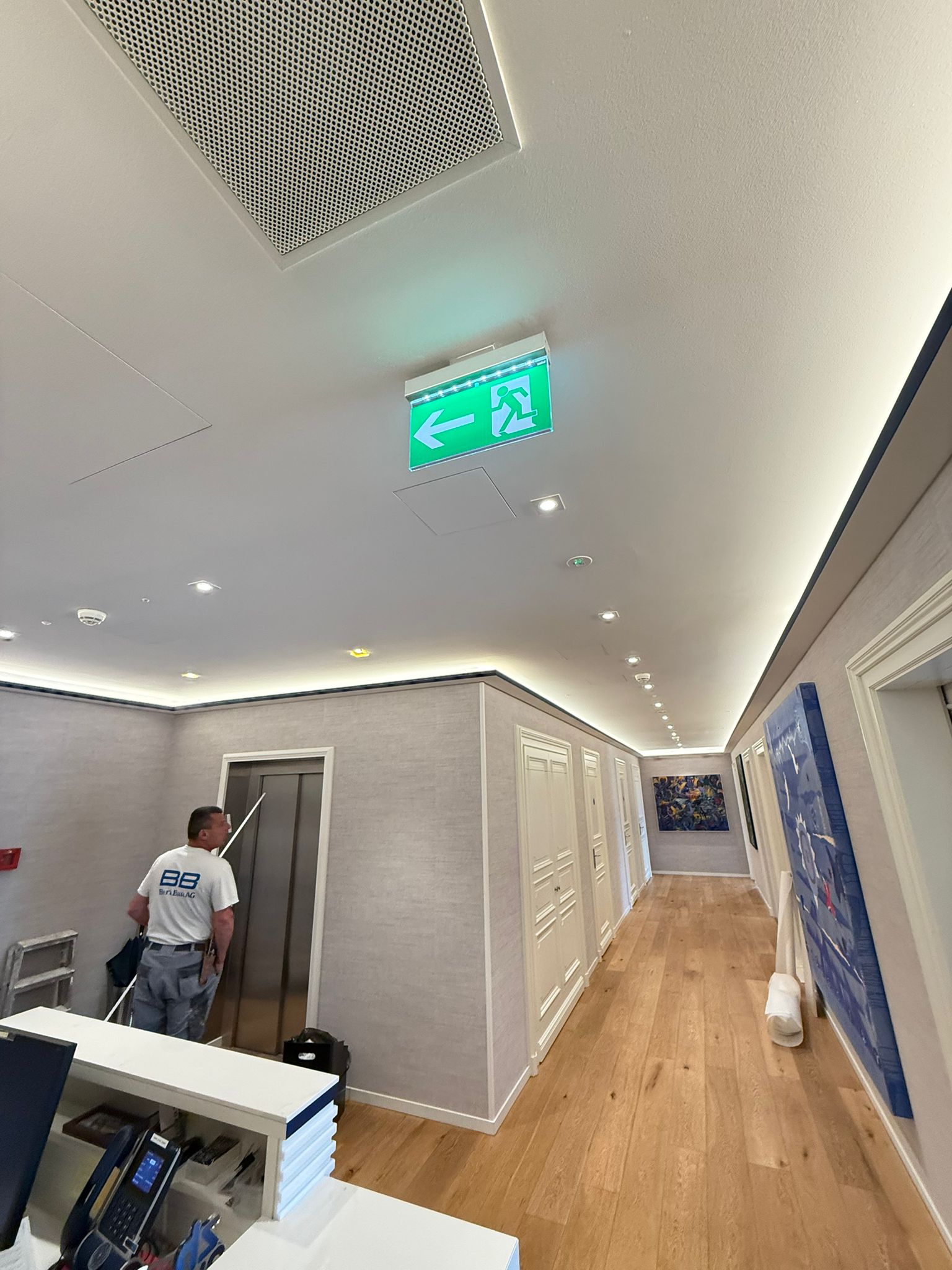 Totalsanierung Gewerbe CBH Bank